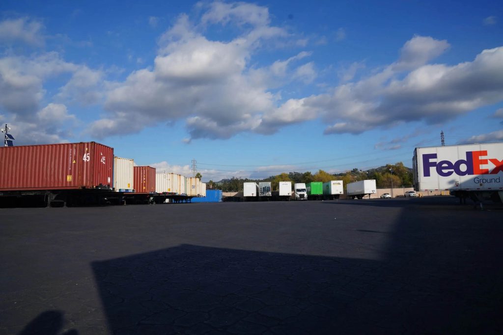 Drayage container yard